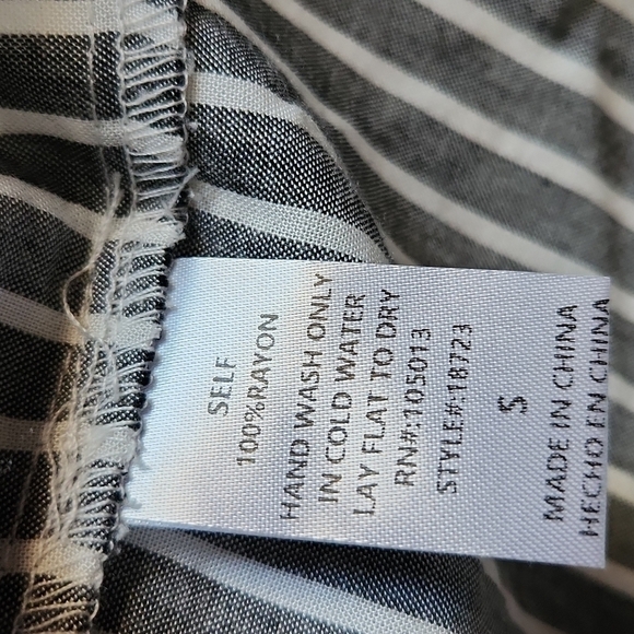 𝅺Savanna Jane Embroidered Blouse - Picture 6 of 7